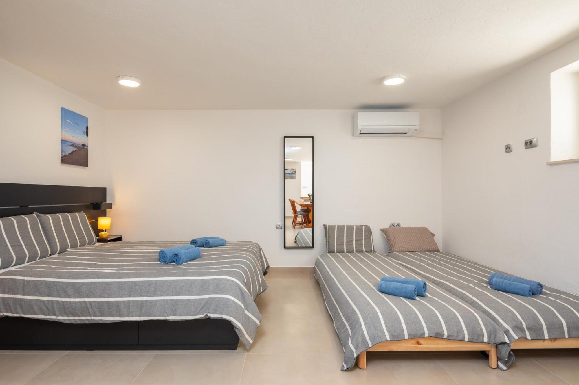 אומיס Sunshine Suites מראה חיצוני תמונה
